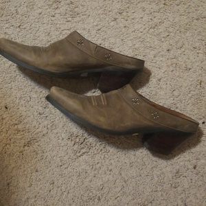 Ariat Desert Star brown leather mule